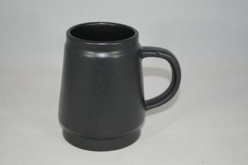 0,5 Liter Bierkrug schwarz matt